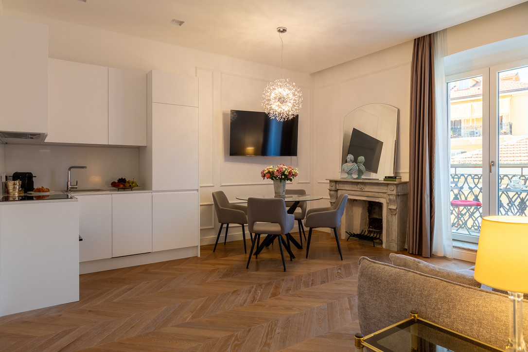 Twins Luxury 2 Bedroom Apartment - Immagine 14