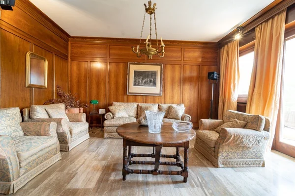 Twins Luxury Beach Apartment - Image 1