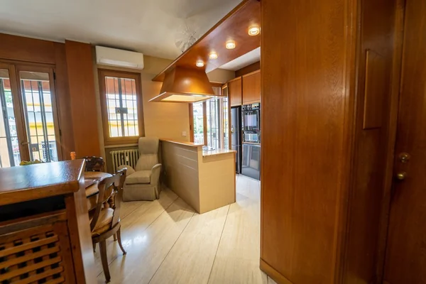 Twins Luxury Beach Apartment - Image 3