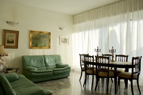 Twins Rosa Apartment - Image 1